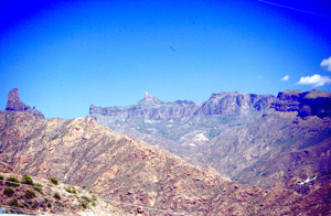 Foto, Zentrum von Gran Canaria mit Blick auf Roque-Bentaiga und Roque-Nublo.